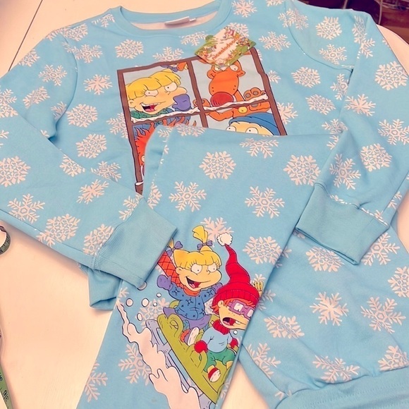 Nickelodeon New NWT Rugrats Winter Scene sweatsuit Kid's Size Large - Picture 1 of 11